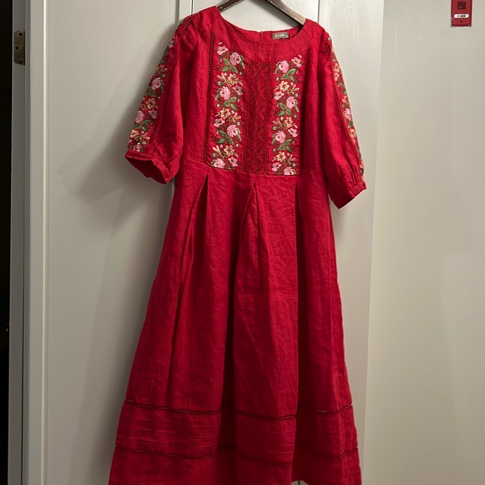 Linen Gallery